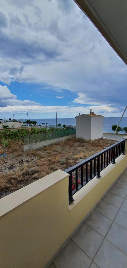Eirini Apts On The Beach Psari Forada Luaran gambar