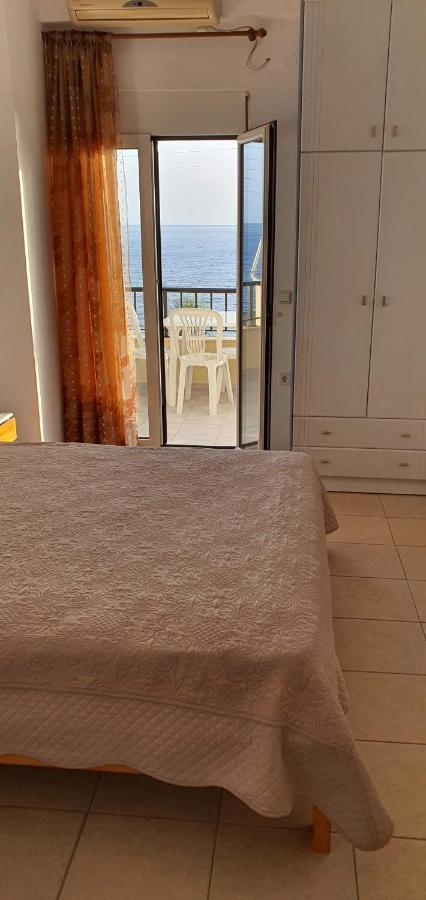 Eirini Apts On The Beach Psari Forada Luaran gambar