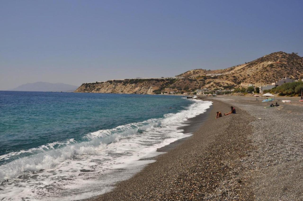 Eirini Apts On The Beach Psari Forada Luaran gambar
