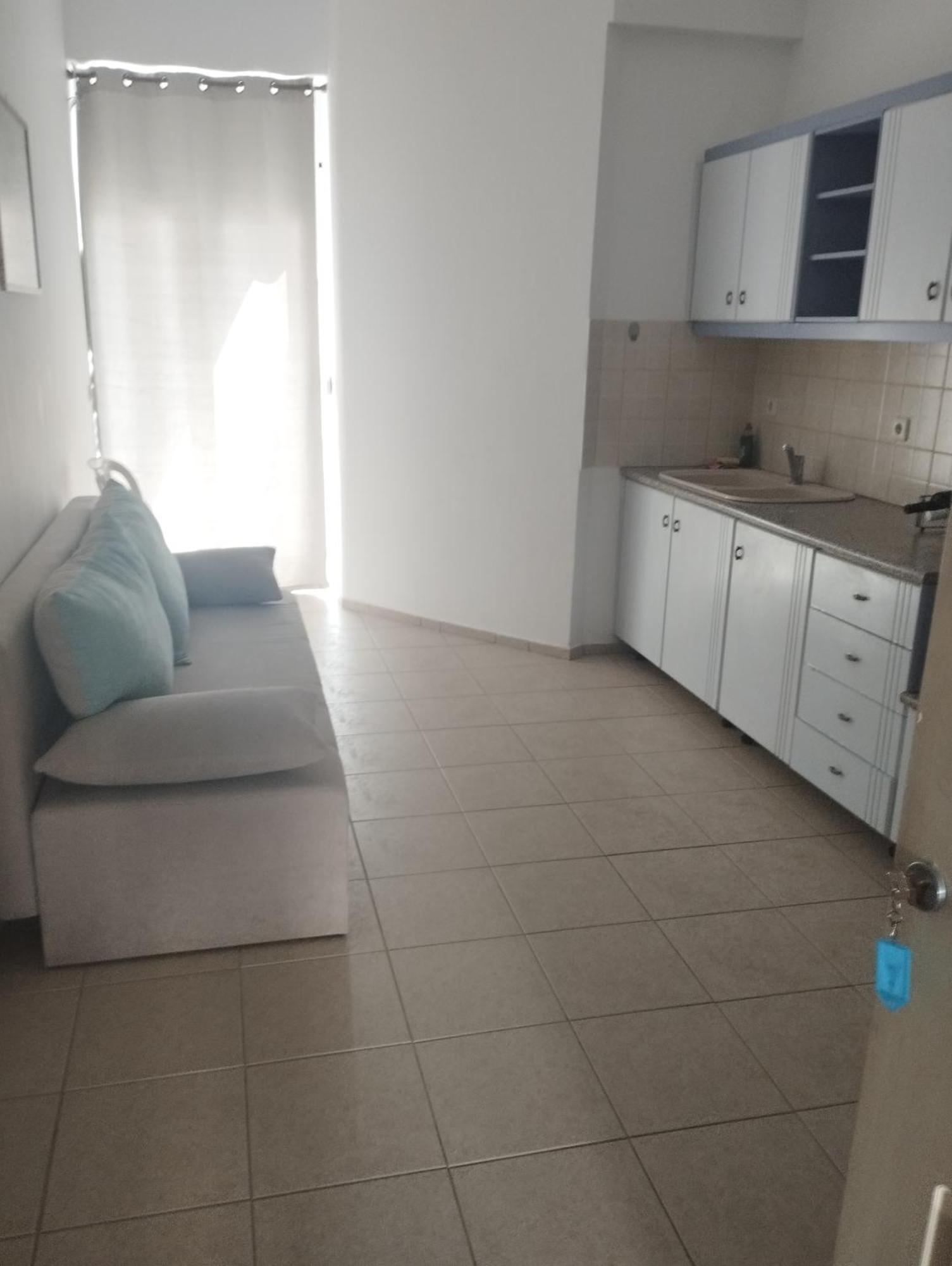 Eirini Apts On The Beach Psari Forada Bilik gambar