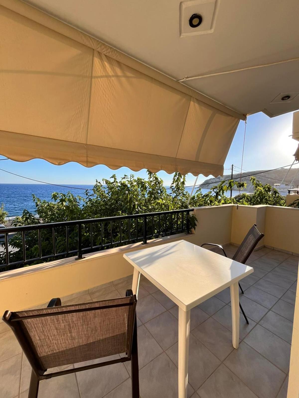 Eirini Apts On The Beach Psari Forada Luaran gambar