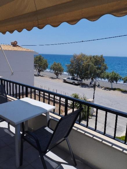 Eirini Apts On The Beach Psari Forada Luaran gambar